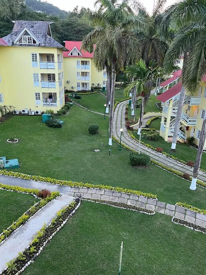 The View At Mystic Ridge Penthouse 78A Apartamento Ocho Rios 0*,